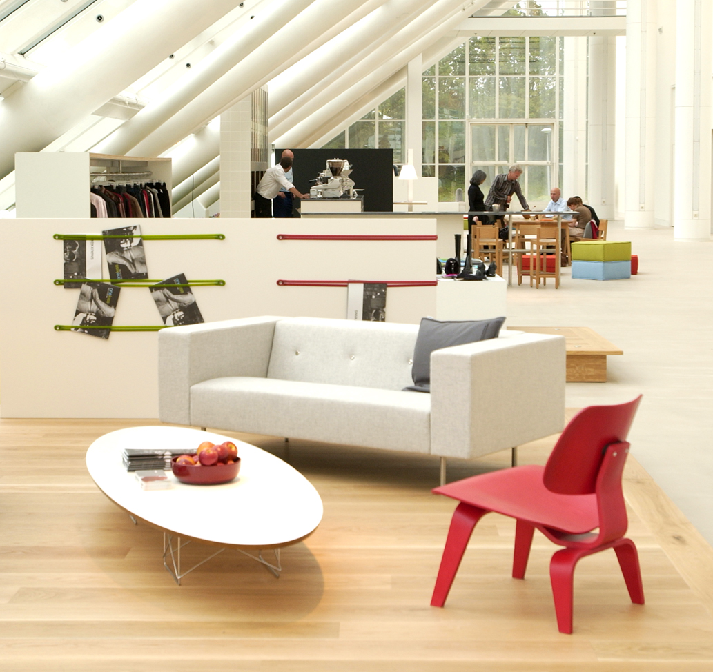 Mexx office lounch couch and work place