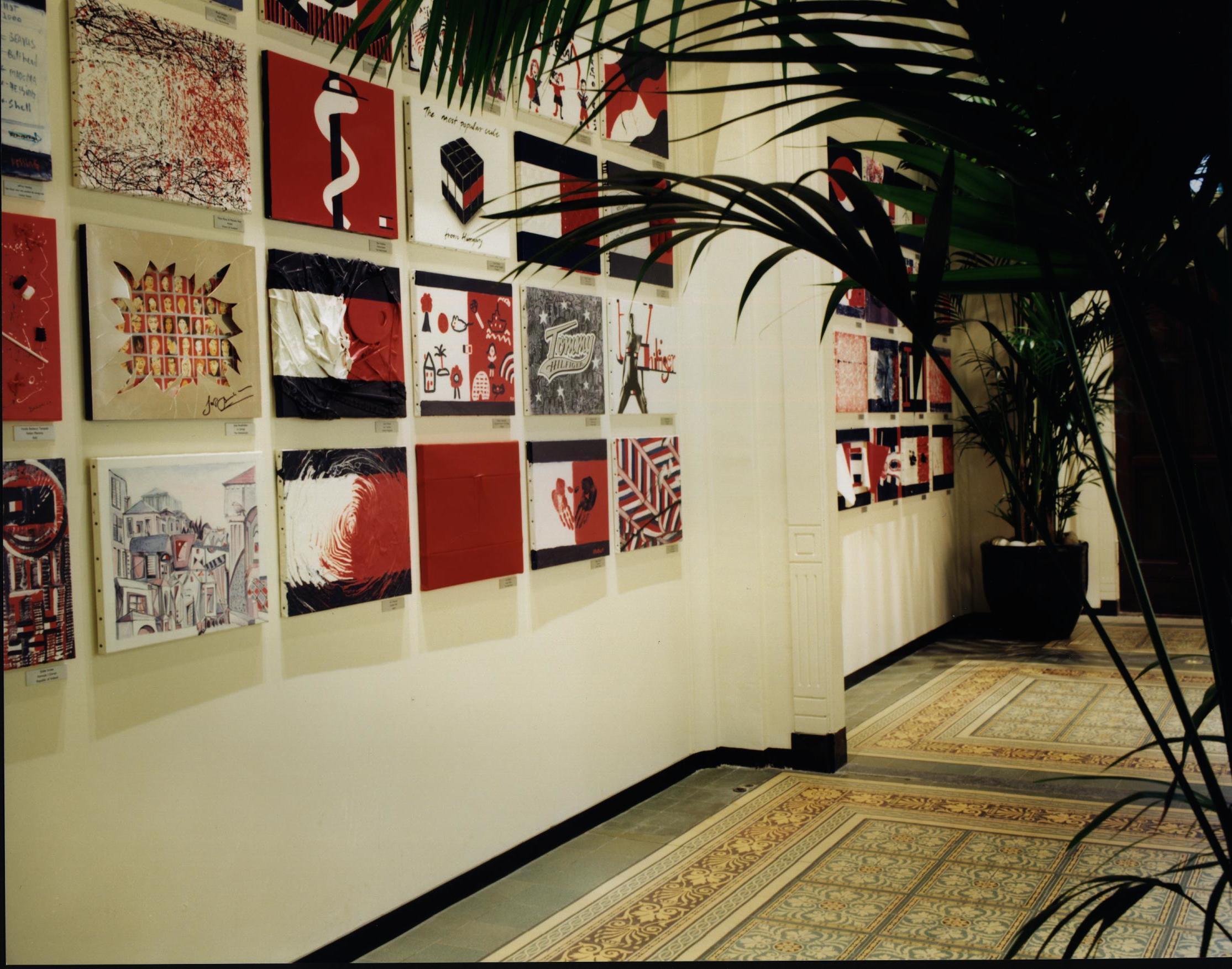 Art on the wall in Tommy Hilfiger shop