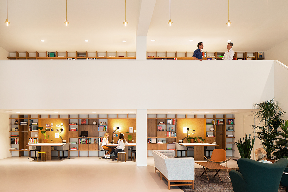 People working at Spaces Rotterdam