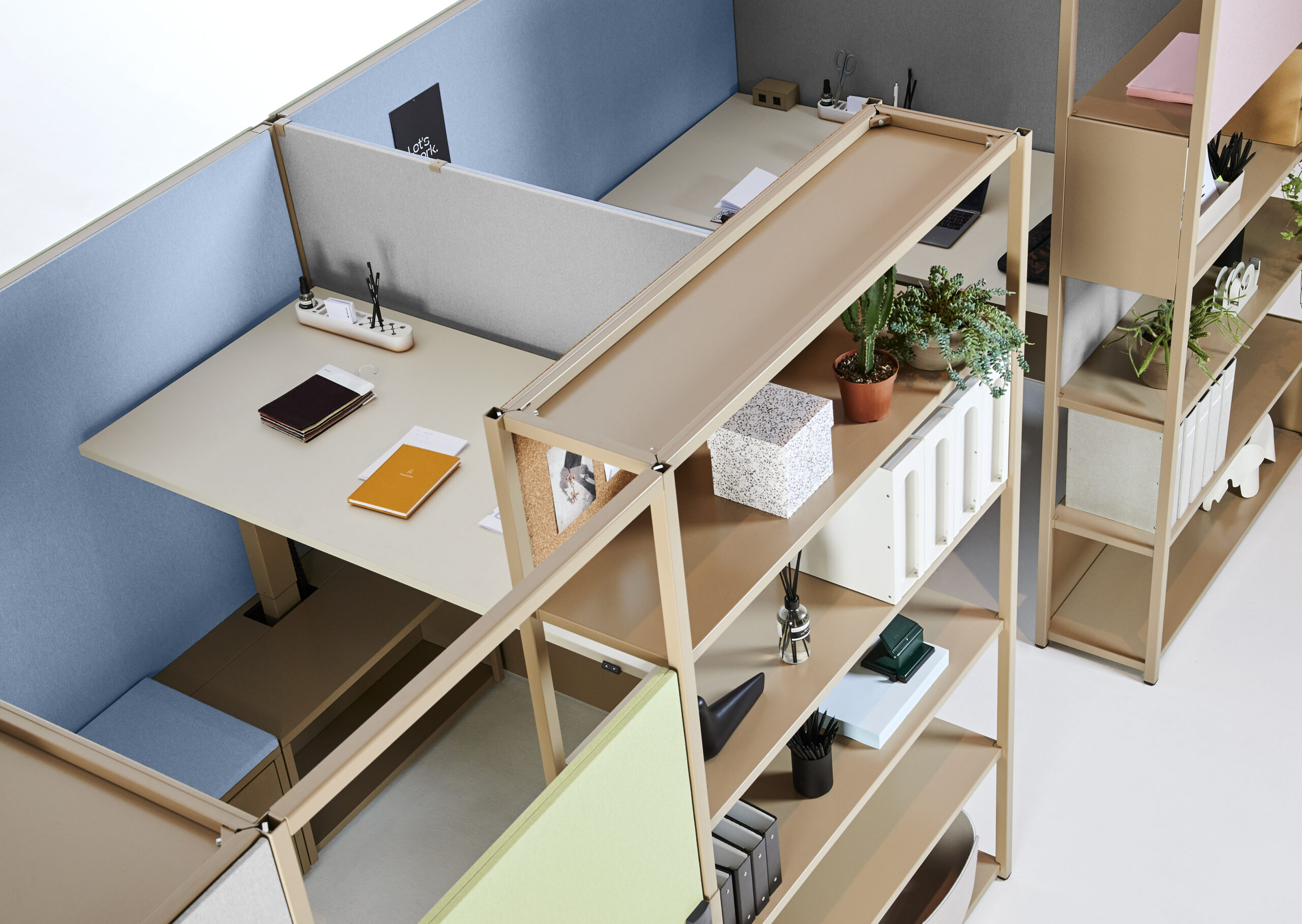 Open Desk, overview Open Desk is modular by design, reusable in various configurations and transported as a kit-of-parts, as a conscious choice to preserve the planet.